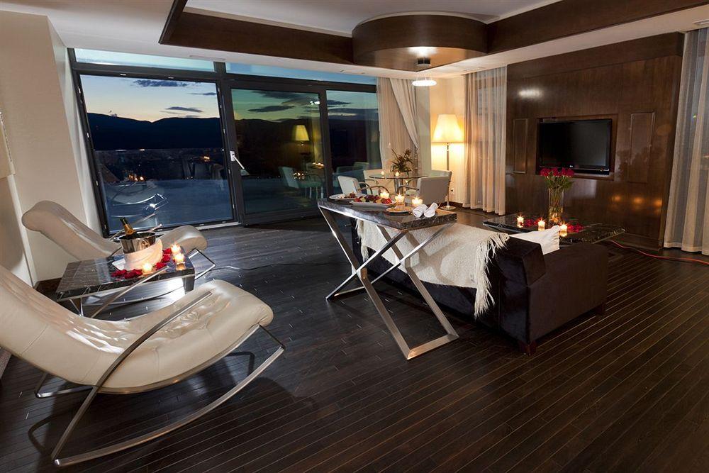 Sparkling Hill Resort And Spa - Adults-Only Resort Vernon Dış mekan fotoğraf