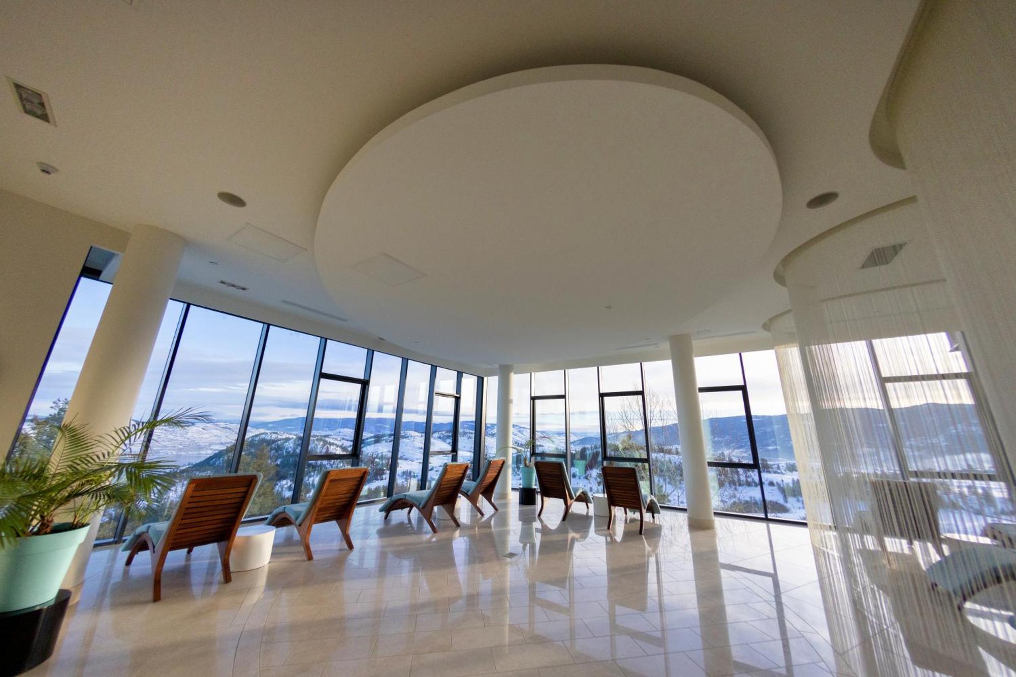 Sparkling Hill Resort And Spa - Adults-Only Resort Vernon Dış mekan fotoğraf