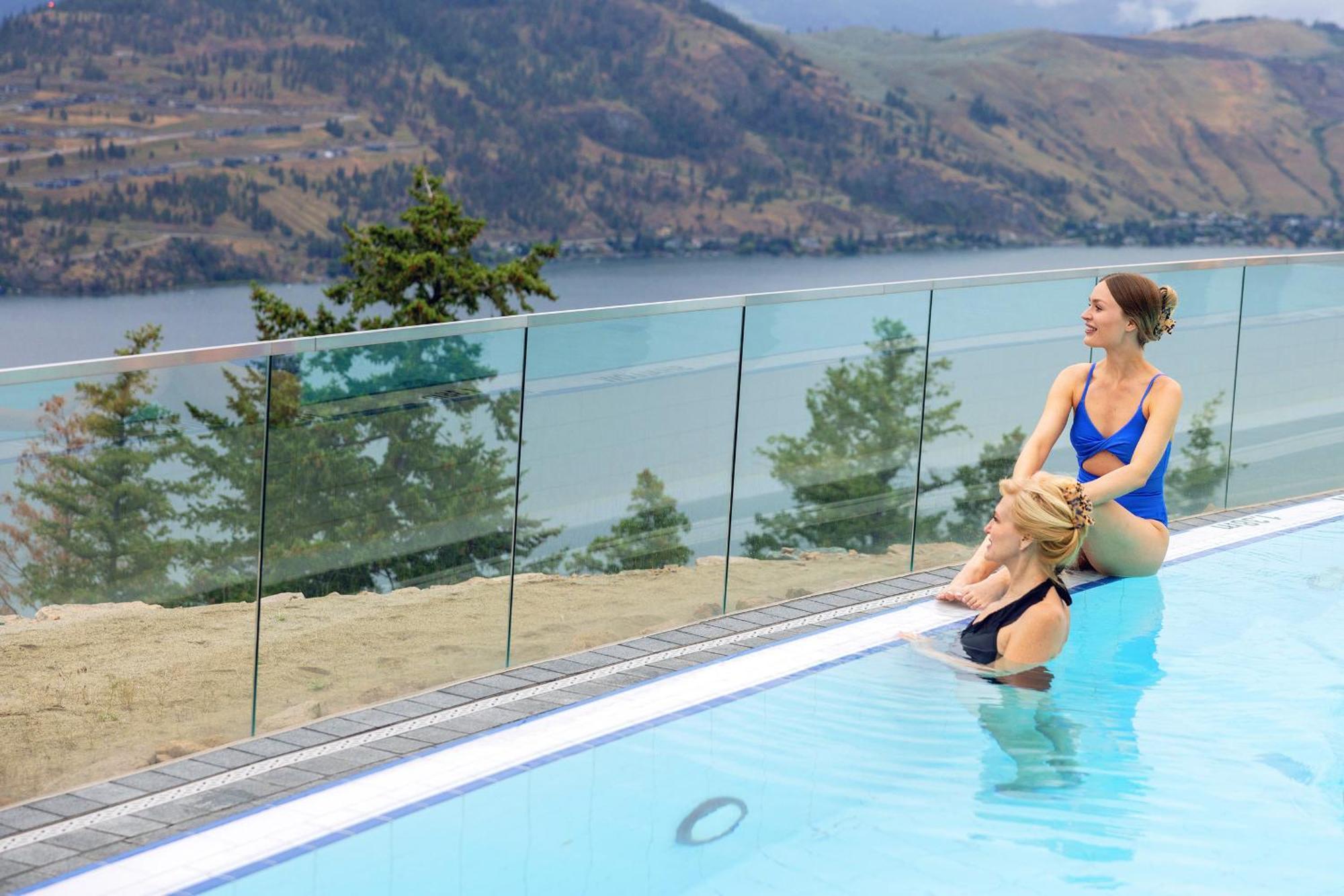 Sparkling Hill Resort And Spa - Adults-Only Resort Vernon Dış mekan fotoğraf