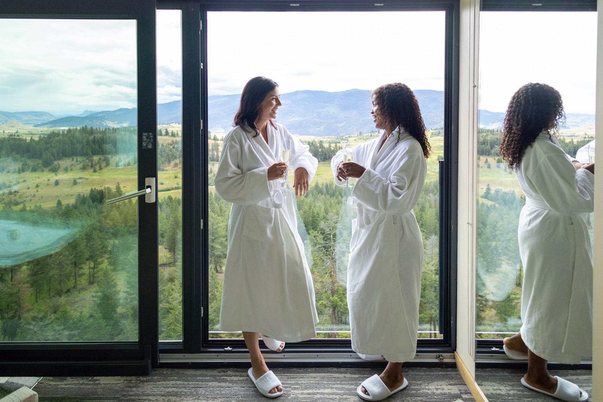 Sparkling Hill Resort And Spa - Adults-Only Resort Vernon Dış mekan fotoğraf